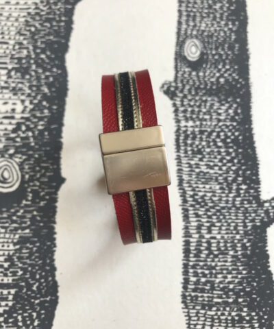 bracelet cuir manchette rouge or paillettes noires