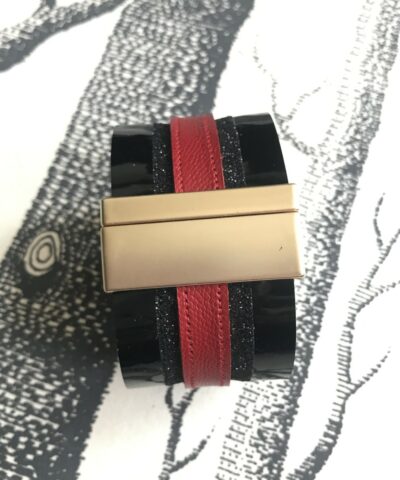 bracelet simili cuir manchette large paillettes noires cuir rouge