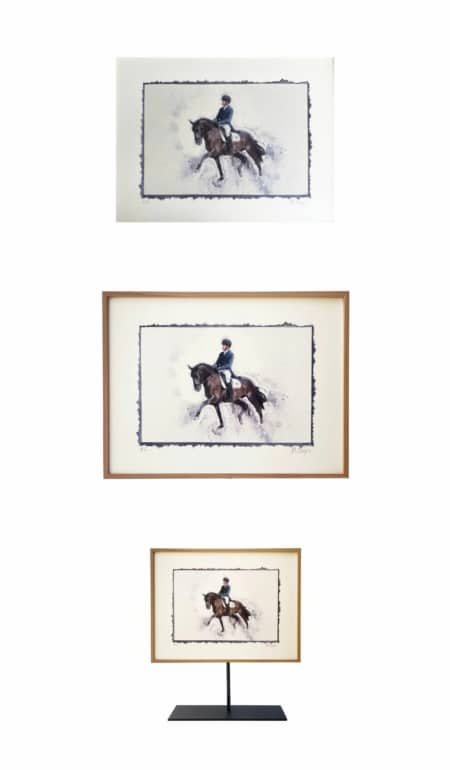 Trois images de "peinture aquarelle" représentant un personnage à cheval, chacune présentée différemment : sans cadre, dans un cadre en bois et sur un support.
